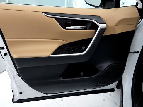 Certified 2024 Toyota RAV4 XLE image 21