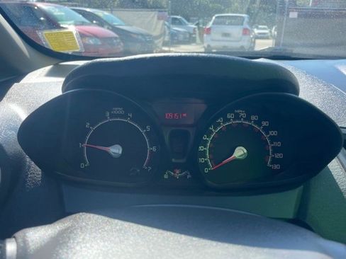 Used 2012 Ford Fiesta S image 8