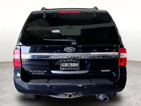 Used 2016 Ford Expedition Platinum RWD image 5