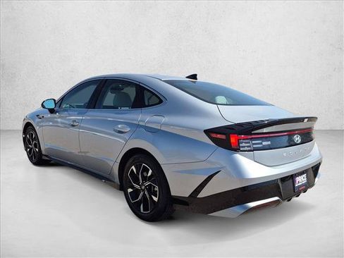 Used 2025 Hyundai Sonata SEL FWD image 8