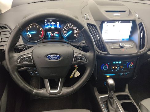 Used 2017 Ford Escape SE w/ Equipment Group 201A FWD image 22