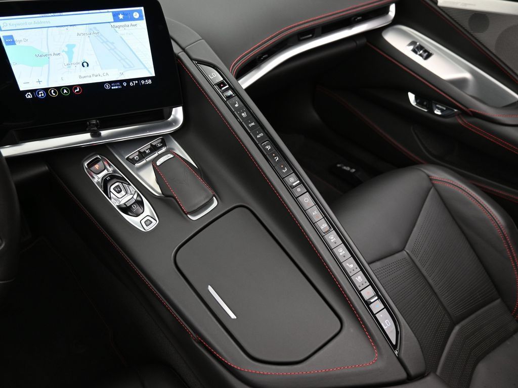 Used 2021 Chevrolet Corvette Stingray Premium Conv w/ Z51 Performance Package RWD image 23