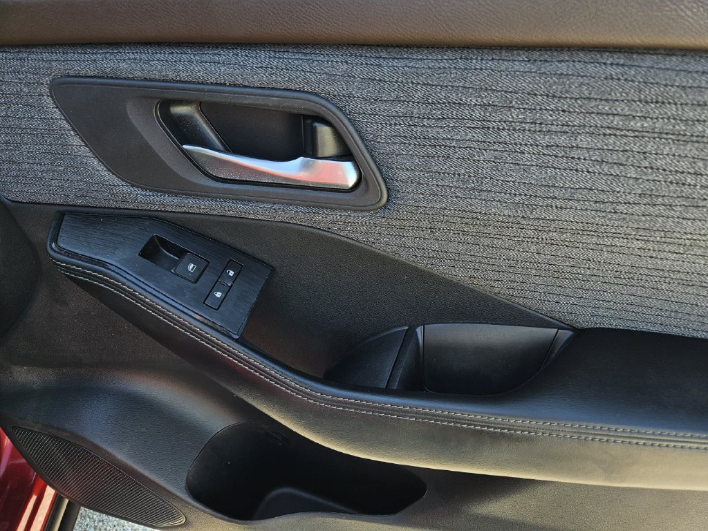 Certified 2023 Nissan Rogue SV AWD/4WD image 7