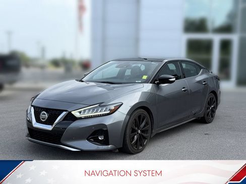 Used 2019 Nissan Maxima SR w/ Premium Package FWD image 2