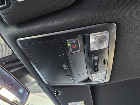 Used 2020 Toyota Tacoma TRD Sport image 24