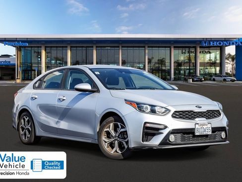 Used 2019 Kia Forte LXS image 1