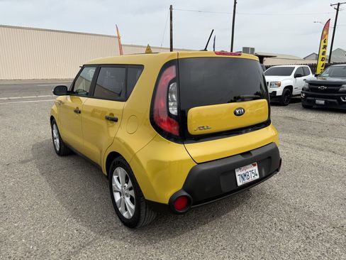 Used 2014 Kia Soul + image 6