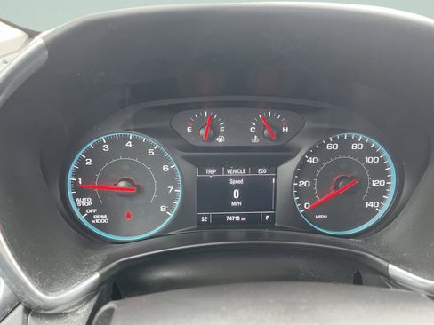 Used 2018 Chevrolet Equinox LS image 20