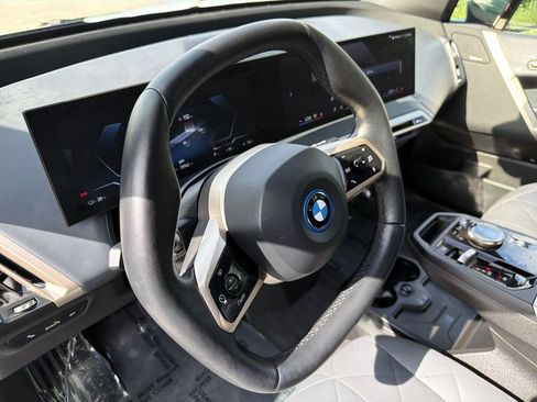 Used 2024 BMW iX xDrive50 w/ Convenience Package AWD/4WD image 11