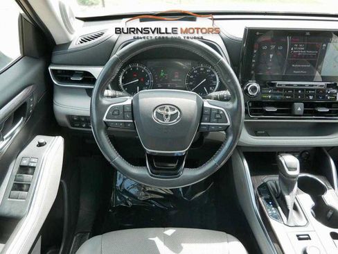 Used 2020 Toyota Highlander Platinum image 15