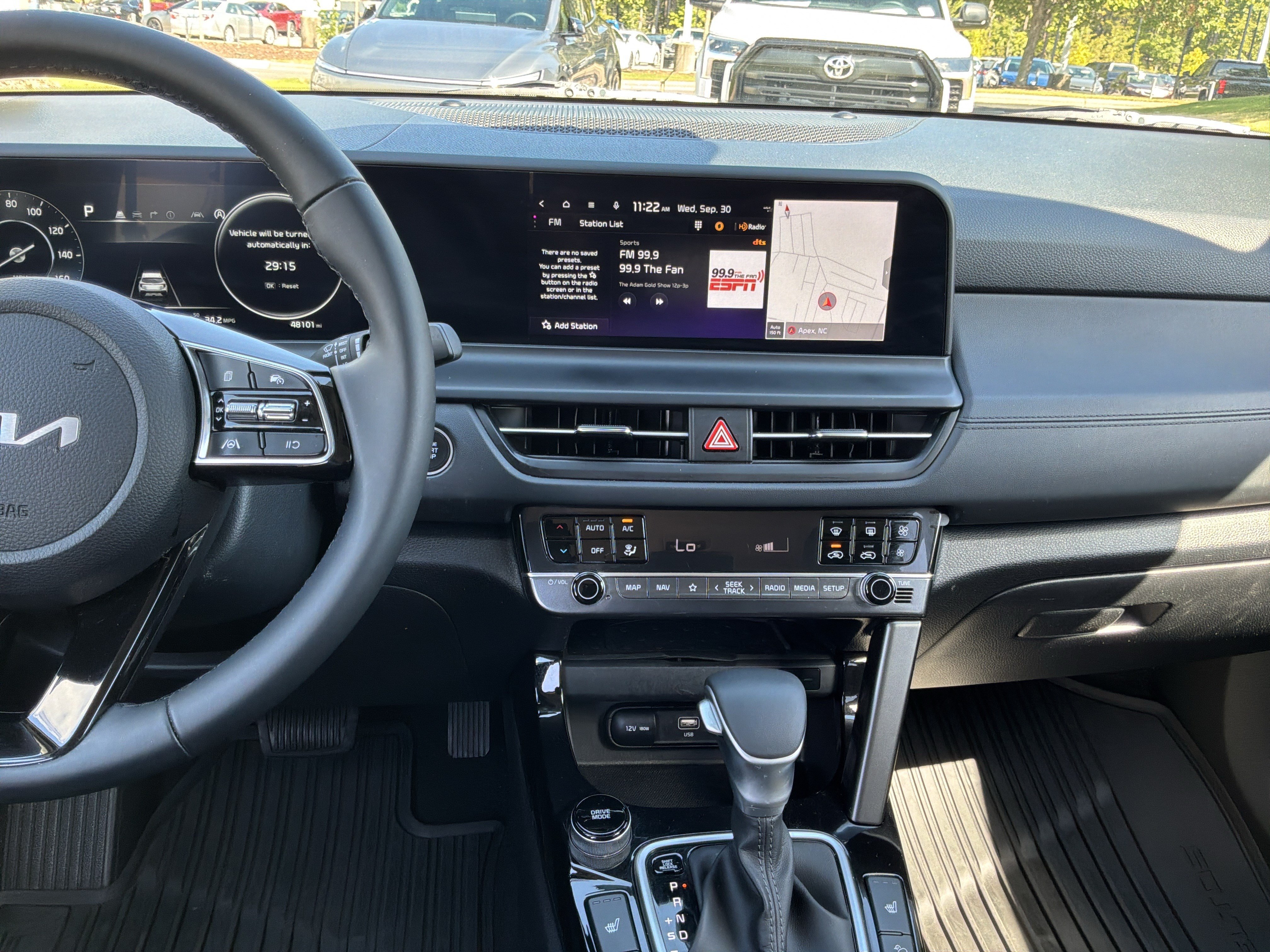 Used 2024 Kia Seltos EX FWD image 29
