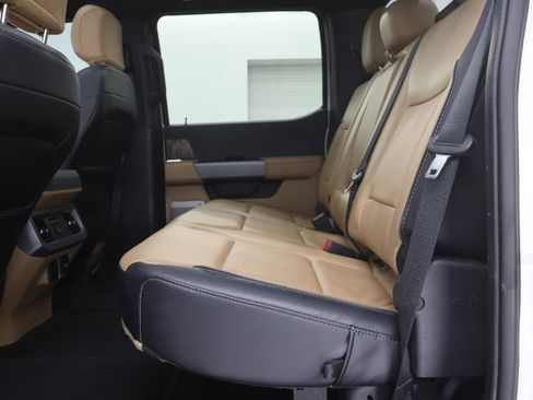 Used 2024 Ford F350 Lariat w/ Lariat Ultimate Package image 9