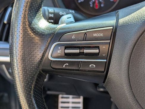 Used 2018 Kia Stinger GT RWD image 11