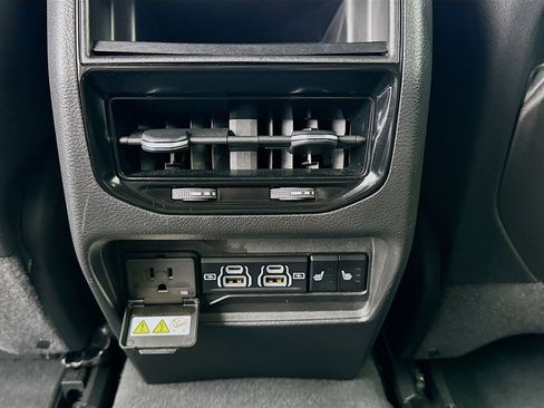 Used 2022 Jeep Grand Cherokee Trailhawk image 16