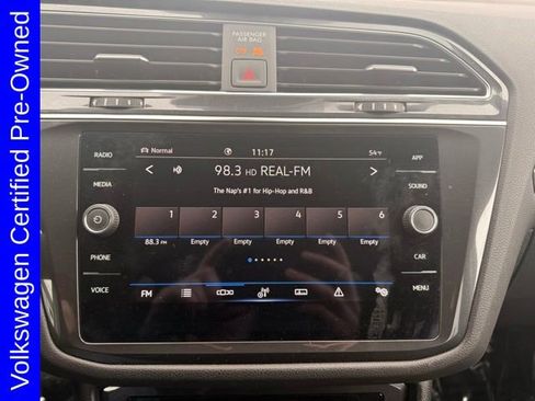 Used 2022 Volkswagen Tiguan SE w/ Panoramic Sunroof Package AWD/4WD image 27