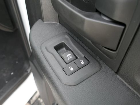 New 2026 RAM 3500 Tradesman AWD/4WD image 24