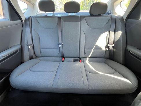Used 2025 Kia K4 FWD image 39