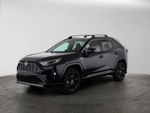 Used 2019 Toyota RAV4 XSE w/ XSE Weather Package AWD/4WD image 7
