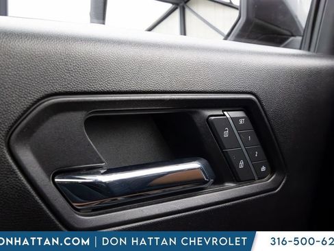 Used 2023 GMC Canyon AT4 w/ AT4 Premium Package AWD/4WD image 13