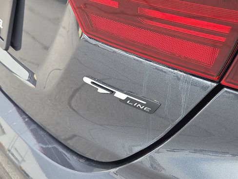 Used 2023 Kia Forte GT-Line w/ GT-Line Premium Package FWD image 8