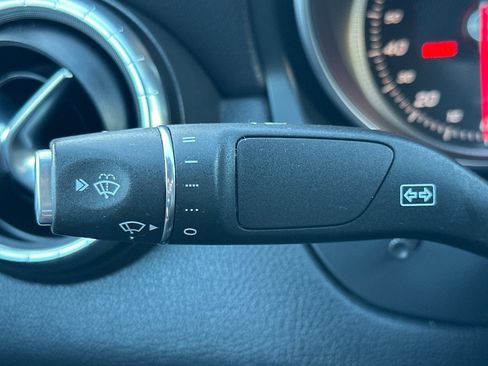 Used 2018 Mercedes-Benz CLA 250 image 37