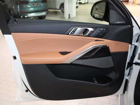 New 2026 BMW X6 xDrive40i image 10