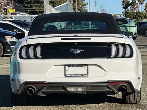 Used 2022 Ford Mustang Premium image 7