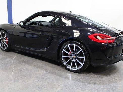 Used 2015 Porsche Cayman S image 12