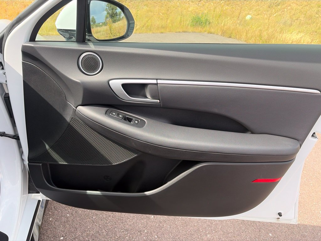 Certified 2025 Hyundai Sonata SEL FWD image 21