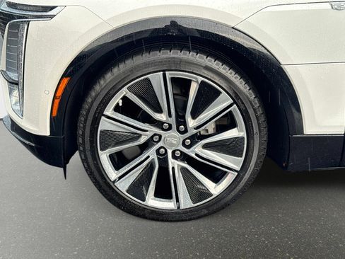 Certified 2024 Cadillac Lyriq Luxury w/ LPO, Floor Liner Package image 29