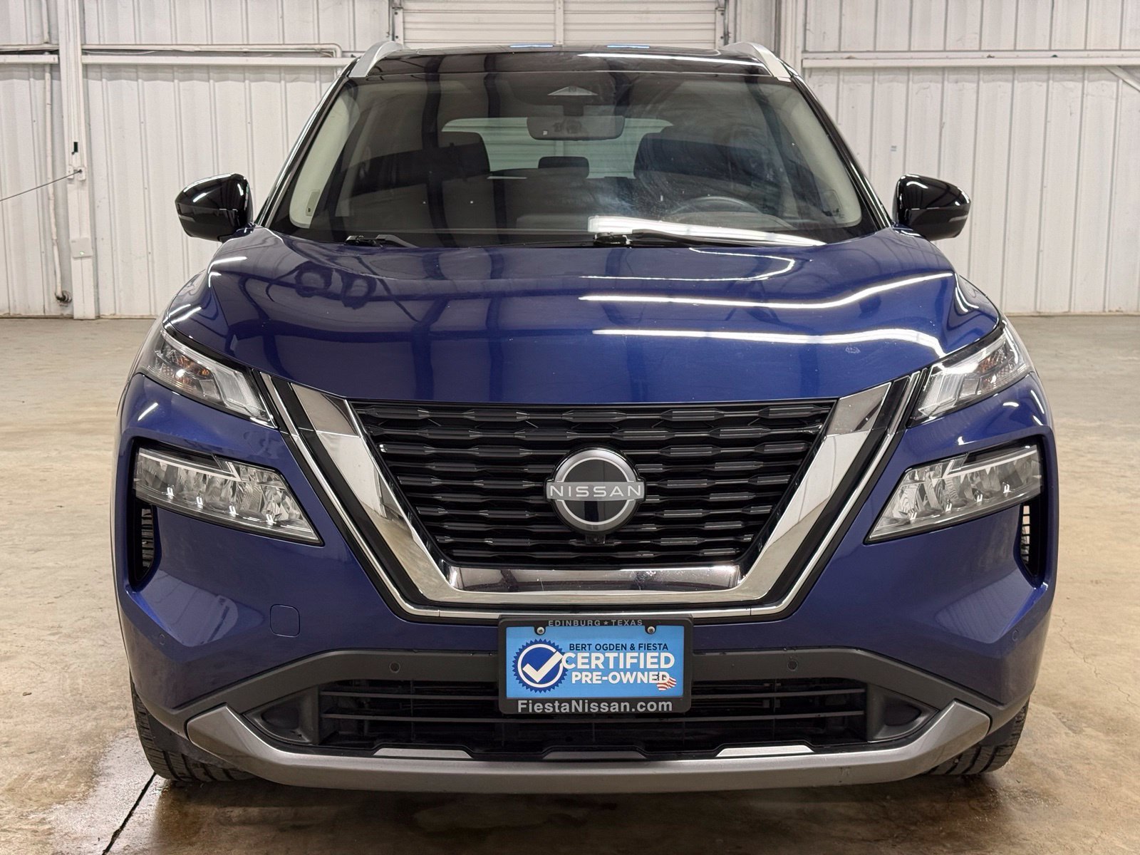 Used 2023 Nissan Rogue SL w/ SL Premium Package FWD image 2