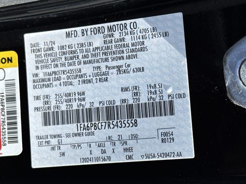 Used 2024 Ford Mustang GT Premium image 32