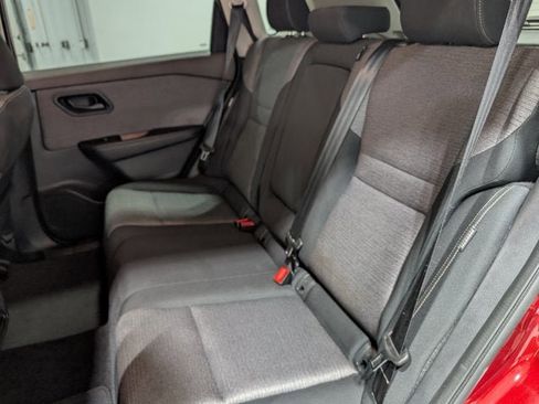 Used 2021 Nissan Rogue S image 16