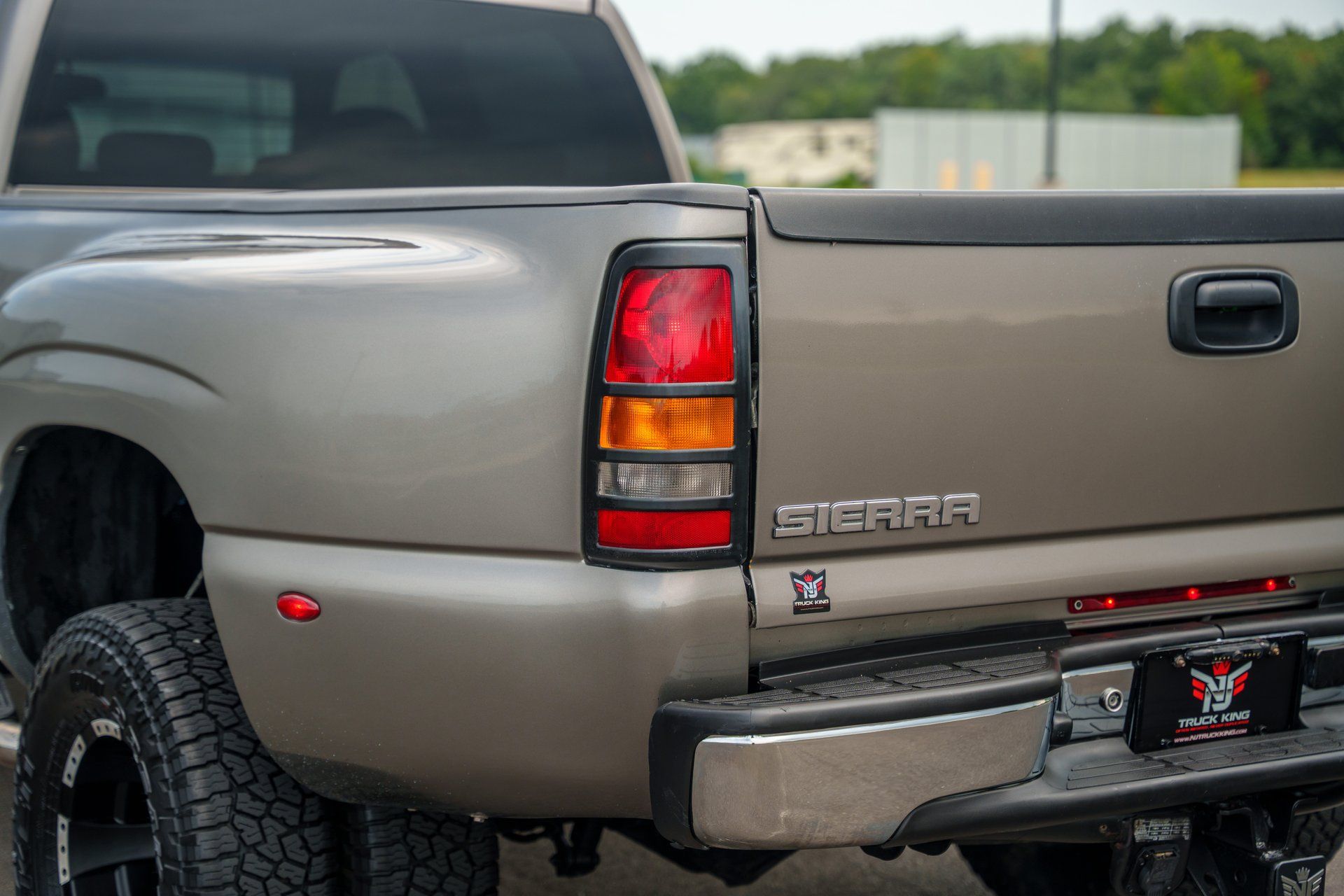 Used 2006 GMC Sierra 3500 SLE w/ Heavy-Duty Power Package AWD/4WD image 35