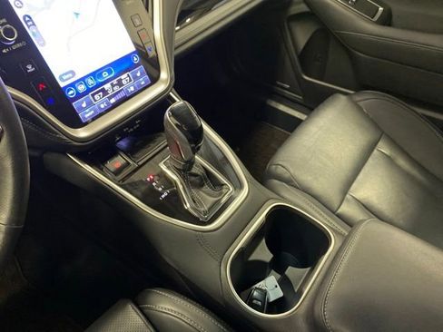 Used 2020 Subaru Outback Limited AWD/4WD image 13