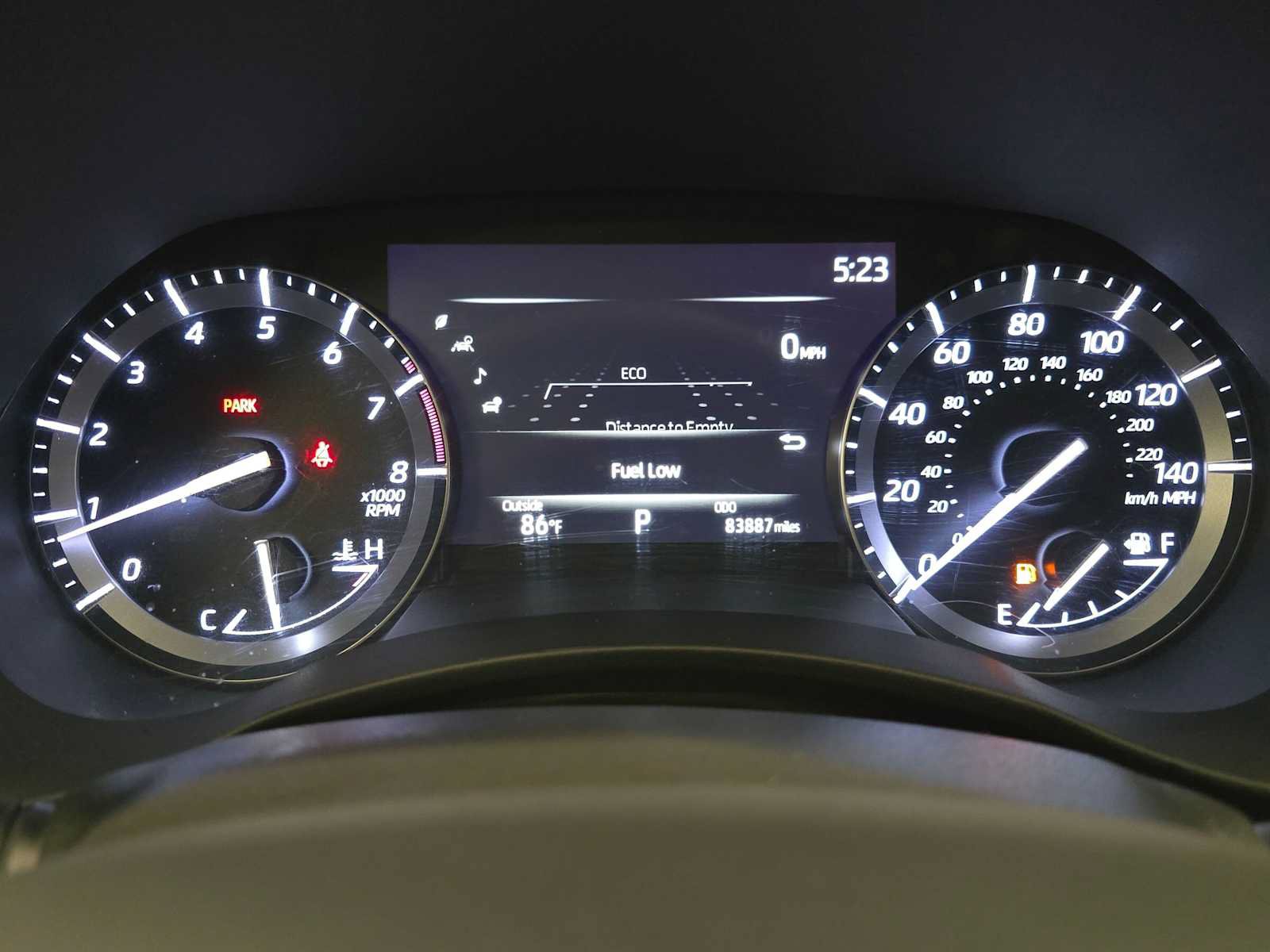 Used 2020 Toyota Highlander XLE AWD/4WD image 12