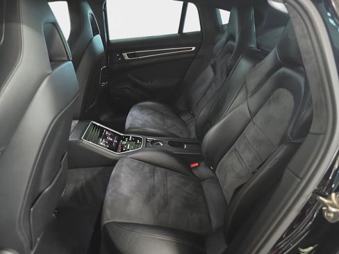 Used 2020 Porsche Panamera GTS image 14
