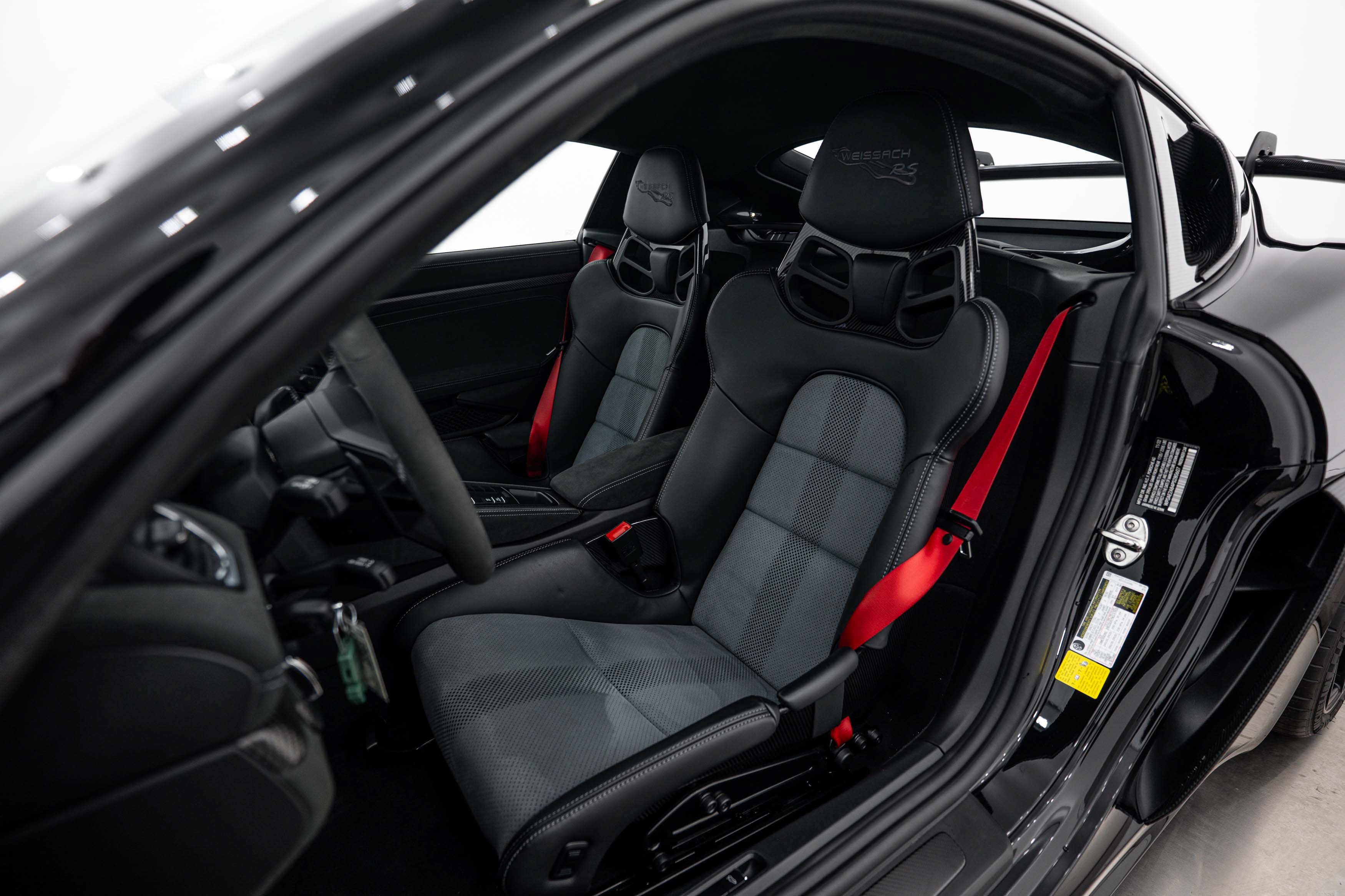 Certified 2023 Porsche 718 Cayman GT4 RS RWD image 5