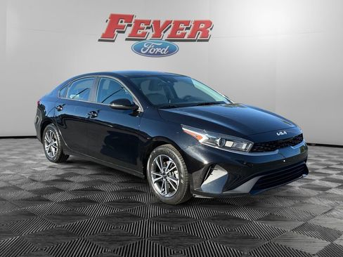 Used 2023 Kia Forte LXS w/ LXS Technology Package image 7