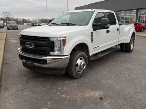 Used 2019 Ford F350 XL w/ Power Equipment Group image 3