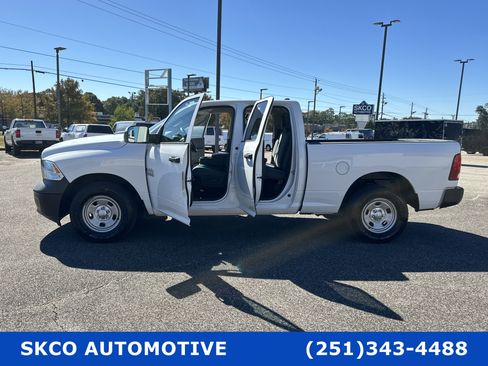 Used 2018 RAM 1500 Tradesman w/ Popular Equipment Group image 28