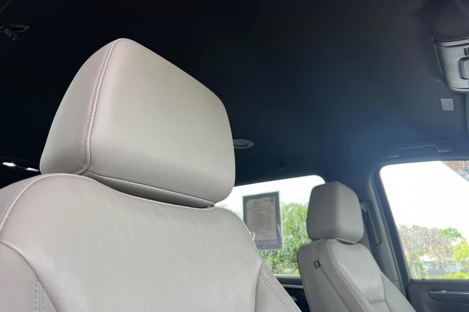 Used 2025 Chevrolet Suburban LT AWD/4WD image 27