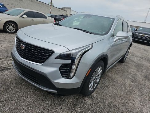 Used 2020 Cadillac XT4 Premium Luxury w/ Cold Weather Package AWD/4WD image 5
