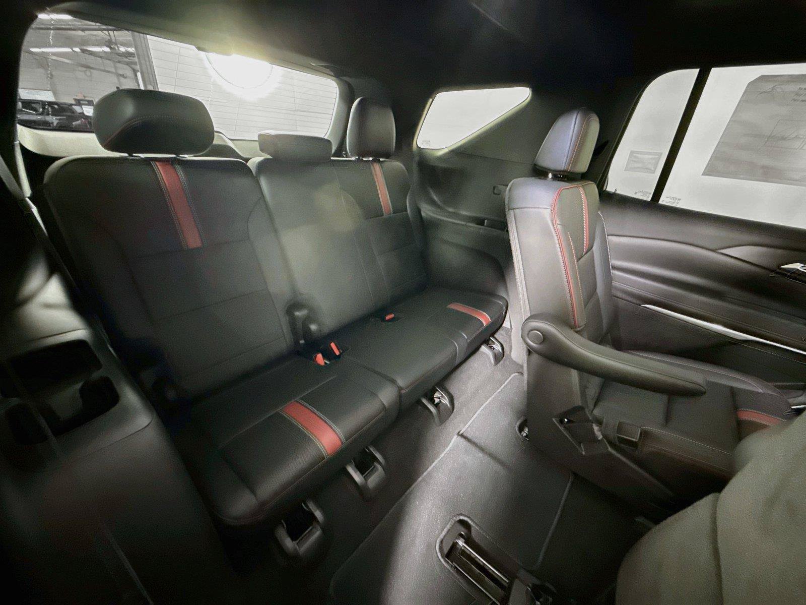 New 2027 Chevrolet Traverse RS AWD/4WD image 35