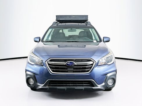 Used 2018 Subaru Outback 2.5i Premium AWD/4WD image 2