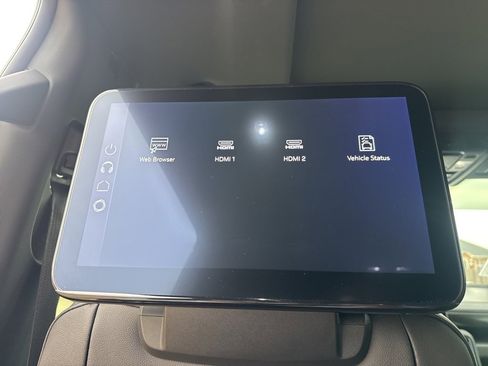 Used 2025 GMC Yukon XL AT4 w/ AT4 Premium Plus Package image 37