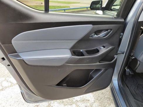 Used 2018 Chevrolet Traverse Premier w/ Driver Confidence II Package image 17