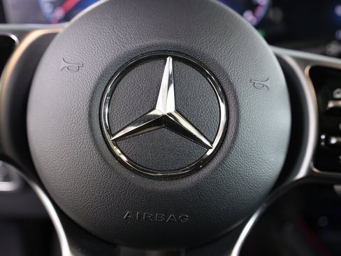 Used 2023 Mercedes-Benz GLA 250 4MATIC image 12