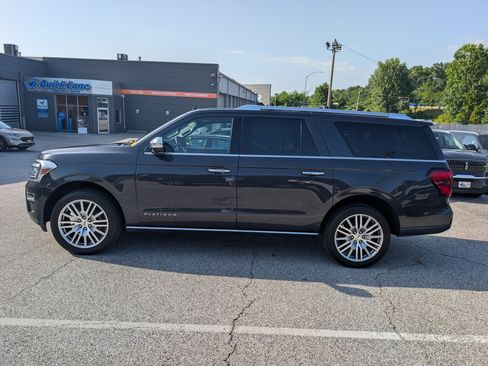 Certified 2022 Ford Expedition Max Platinum AWD/4WD image 3