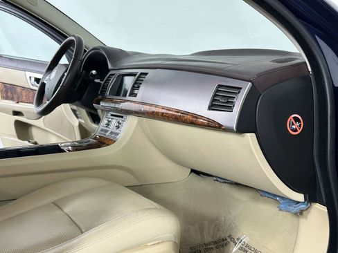 Used 2009 Jaguar XF Premium image 38